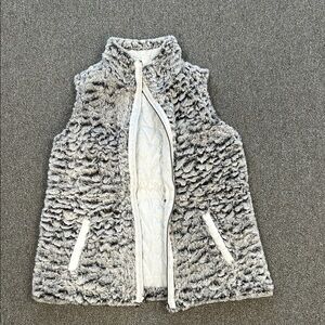 Faux Fur Gray Vest P- Small